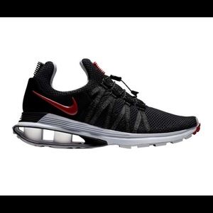 NEW Nike defy gravity shoes